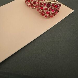 Elegant Red Gemstone Ring